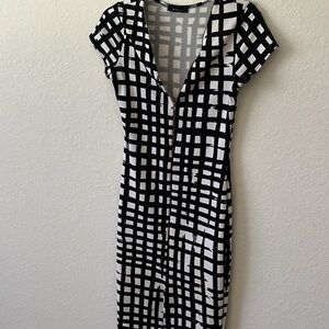 Maru Black And White Dress, Size S, Stretchy